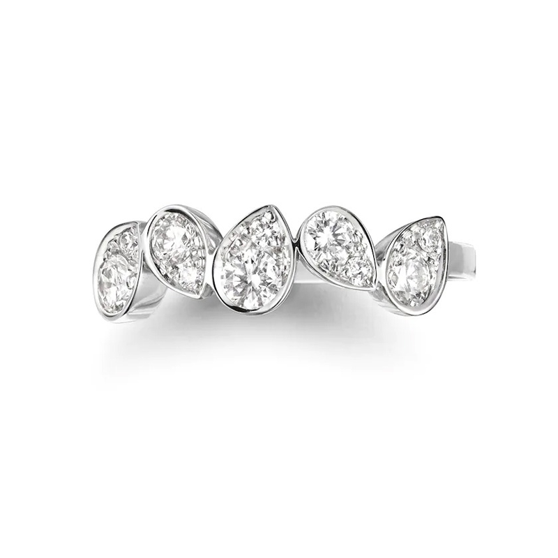 Round Lab Diamonds with 5 Almond Shaped Prong Settings at Shoulders Ring