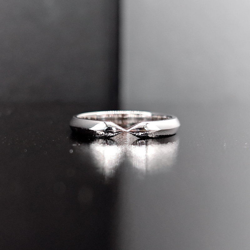 Minimalist Men's Wedding Ring With Raised Ridge Band Without Diamonds