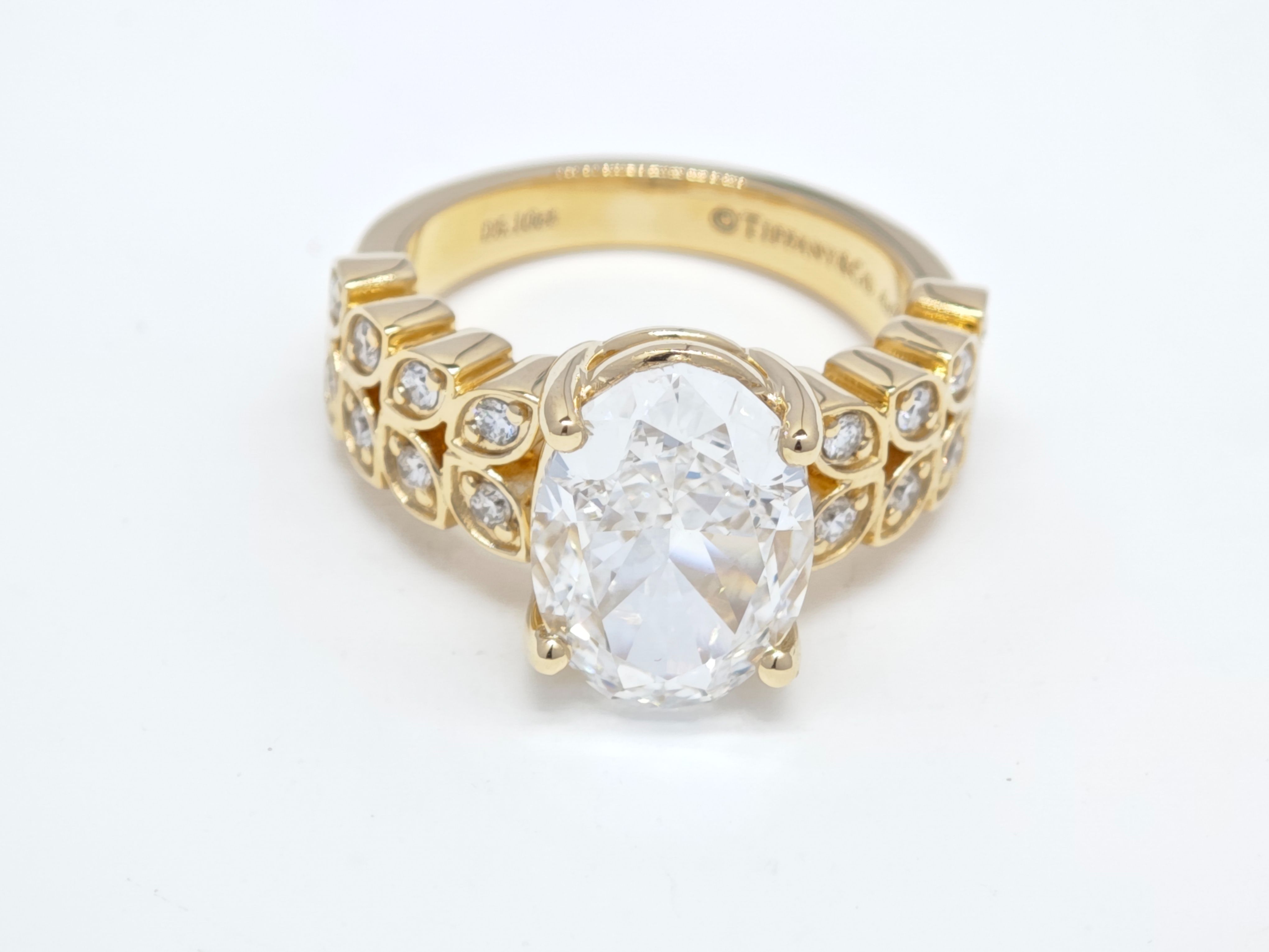 Oval Prong Bezel Leaf Motif Shank Manufactured Diamond Vintage Stackable Ring